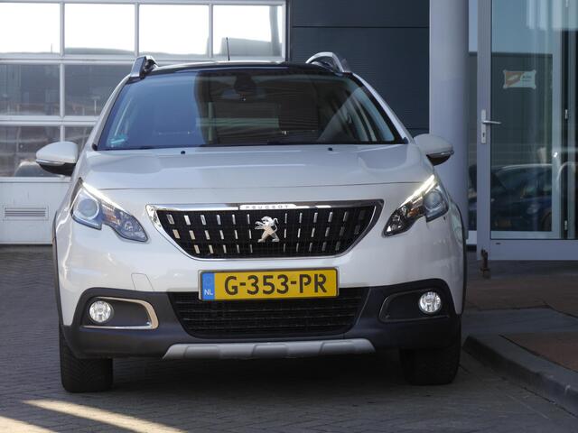 Peugeot 2008 1.2 PureTech Allure | Panorama dak | Dab Radio | Achteruitrijcamera | Lichtmetalen velgen | Parkeersensoren | Cruise control | Climate control