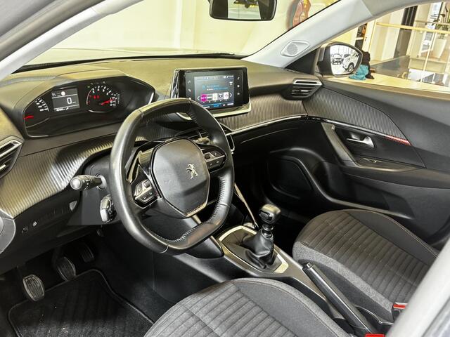 Peugeot 2008 1.2 PureTech Active Navigatie | Cruise control | Android auto / Apple carplay | Parkeersensoren achter