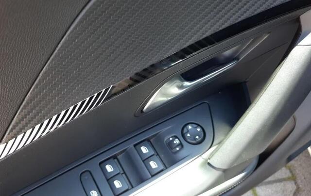 Peugeot 2008 1.2 AUTOMAAT CRUISE STOELVERW P-CAM APPLE 4-SEASON