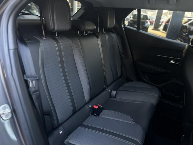 Peugeot 2008 1.2 PureTech Allure Pack 131PK Automaat Navi/Tel/Camera