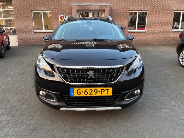 Peugeot 2008 1.2 PURETECH GT-LINE! AUTOMAAT/CAMERA/TREKHAAK/CARPLAY