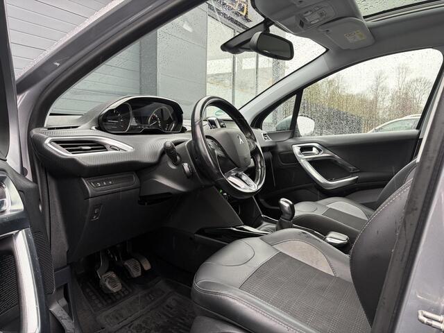 Peugeot 2008 1.2 PureTech Allure Pano,Navi,Camera,110pk,Halfleder,Clima,Cruise,Dealer Onderhouden,Pdc,Lm velgen,N.A.P,Apk tot 03-2027