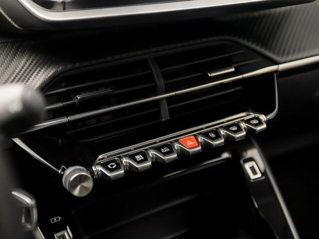 Peugeot 2008 1.2 PureTech Sport (APPLE CARPLAY, GROOT NAVI, CRUISE, PARKEERSENSOREN, SPORTSTOELEN, LANE ASSIST, NIEUWE APK, NIEUWSTAAT)