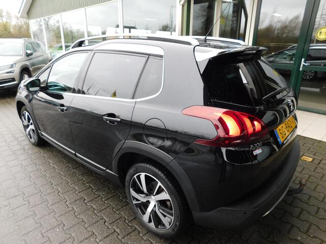 Peugeot 2008 1.2 110PK ALLURE!! All-in Prijs! Trekhaak! Pano!