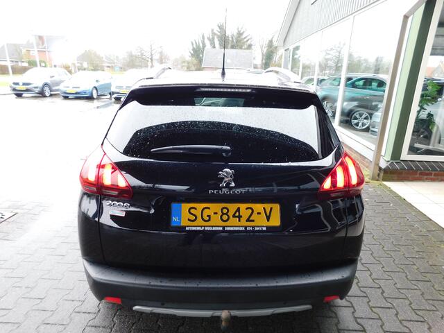 Peugeot 2008 1.2 110PK ALLURE!! All-in Prijs! Trekhaak! Pano!