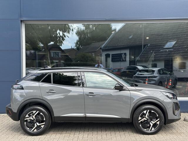 Peugeot 2008 1.2 Hybrid 145 PK Allure | ¤ 9500 DEMO VOORDEEL | Netto Deal Auto | Automaat | 2025 Auto | Navigatie via Telefoon | Adaptieve Cruise Control | 360 Graden Camera | Parkeersensoren V+A | Hoge Zitpositie | Hybride Elektrisch rijden met Automaat | Climate Con