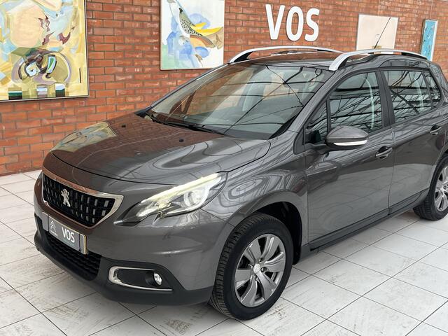 Peugeot 2008 PureTech Blue Lion | Trekhaak | Panoramadak | Carplay/Android Auto |
