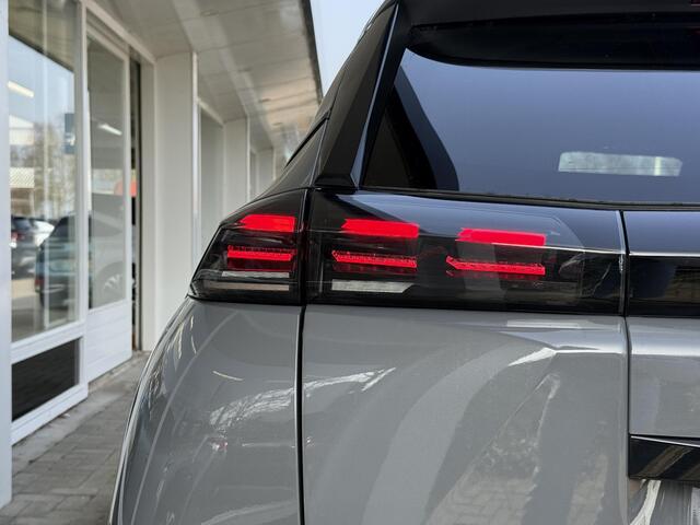 Peugeot 2008 1.2 Hybrid 145 Allure | Camera V+A | Adaptieve Cruise Control | Stoelverwarming | Apple Carplay/Android Auto draadloos | Lichtmetalen velgen