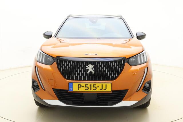 Peugeot 2008 1.2 PureTech GT Pack 155pk Automaat | Navigatie | Dealer onderhouden | Adaptive Cruise control | Camera | Parkeersensoren | Trekhaak | Keyless Entry + Start | 18" LMV