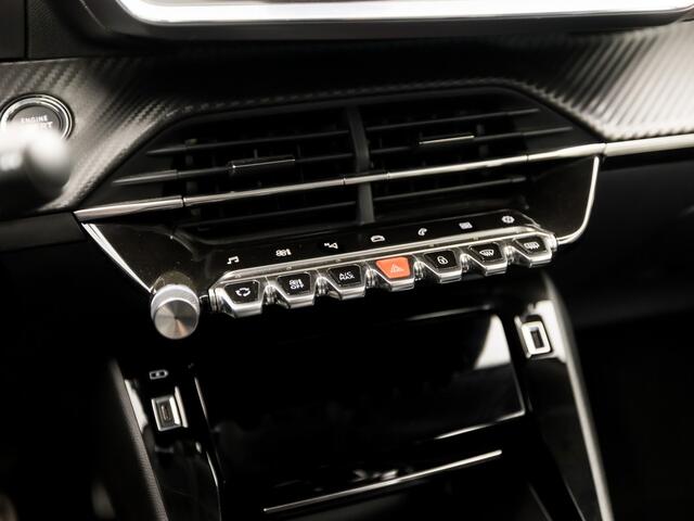 Peugeot 2008 1.2 PureTech Allure Automaat (VIRTUAL COCKPIT, APPLE CARPLAY, GROOT NAVI, 360 CAMERA, KEYLESS, SPORTSTOELEN, CRUISE, LANE ASSIST, NIEUWE APK, NIEUWSTAAT)