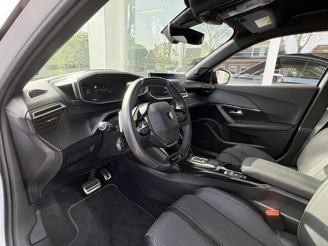 Peugeot 2008 1.2T 130pk Automaat GT | Climate & Cruise Control | AppleCarplay/Android Auto | Achteruitrijcamera | LED | Two Tone