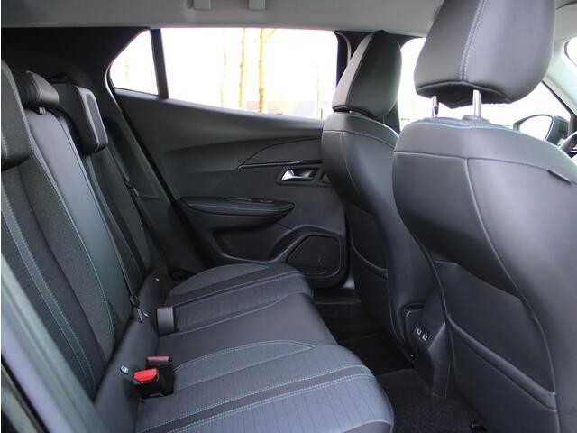 Peugeot 2008 1.2 PureTech Allure Pack | Navi / Camera / Climate