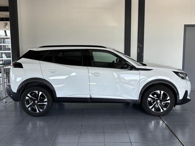 Peugeot 2008 1.2 PureTech Allure Cruise/Climate control, Apple Carplay/Android auto, Stoelverwarming, Achteruitrij-camera, PDC achter,