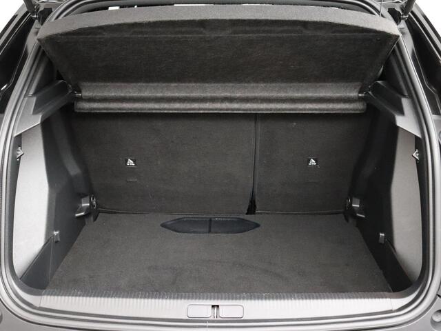 Peugeot 2008 1.2 PureTech GT | Trekhaak | Camera | Navigatie | ACC!