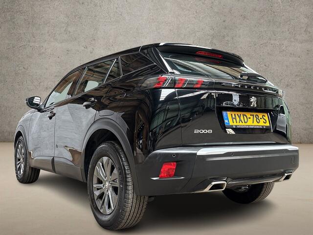 Peugeot 2008 1.2 PureTech Sport 131Pk Automaat (APPLE CARPLAY, GROOT NAVI, LM VELGEN, PARKEERSENSOREN, SPORTSTOELEN, LANE ASSIST, CRUISE, NIEUWSTAAT)
