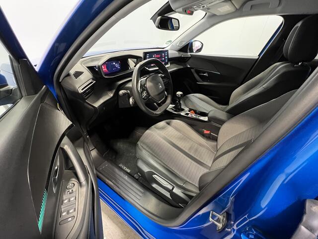 Peugeot 2008 1.2 PureTech Blue Lease Allure | Navigatie/Android/Apple Carplay | LM Velgen 17" | Cruise Control | LED Koplampen | Airco Automatisch |