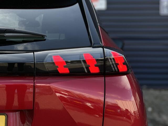 Peugeot 2008 1.2 PureTech Allure | Trekhaak | Apple Carplay/Android Auto | Navigatie | Climate Control | Cruise Control | Parkeercamera/-sensoren | DAB | Lichtmetalen velgen | Full LED | Keyless Entry/Start |