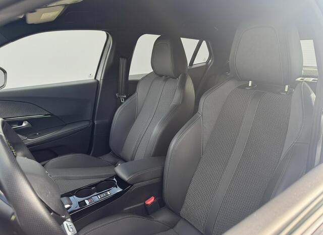 Peugeot 2008 1.2 PT 130 EAT8 GT | Adaptive cruise | Stoelverwarming | Prijs is rijklaar