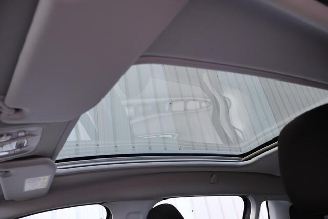 Peugeot 2008 1.2 PureTech Blue Lion .