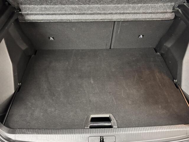 Peugeot 2008 Allure Pack 1.2 Turbo 100pk | 360° CAMERA | STOELVERW. | KEYLESS ENTRY | ADAPTIVE CRUISE | DODEHOEKBEW. | NAVI | GRIPCONTROL | EXTRA GETINTE RUITEN |