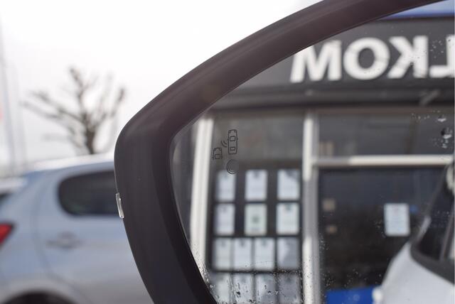 Peugeot 2008 1.2 Hybrid 145 Allure | Adap. CC | 360° Camera | Navi