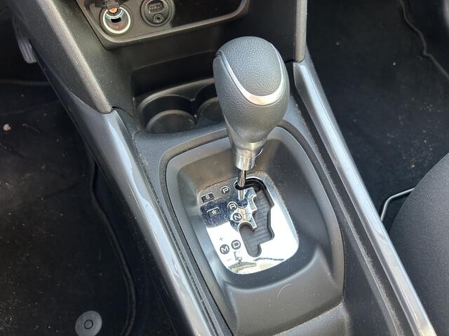 Peugeot 2008 1.2 PureTech Allure | Nieuw Binnen | Automaat | Navigatie | Climate Control | Trekhaak | PDC |