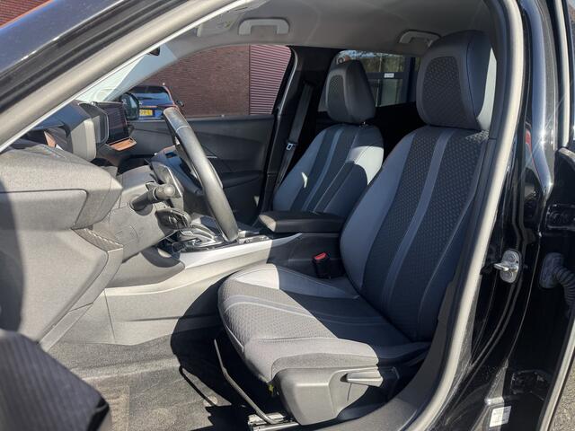 Peugeot 2008 1.2 PureTech Allure // D. RIEM VERVANGEN!! // NAVI // CLIMA // CRUISE // CAMERA // APPLE CARPLAY - ANDROID AUTO //