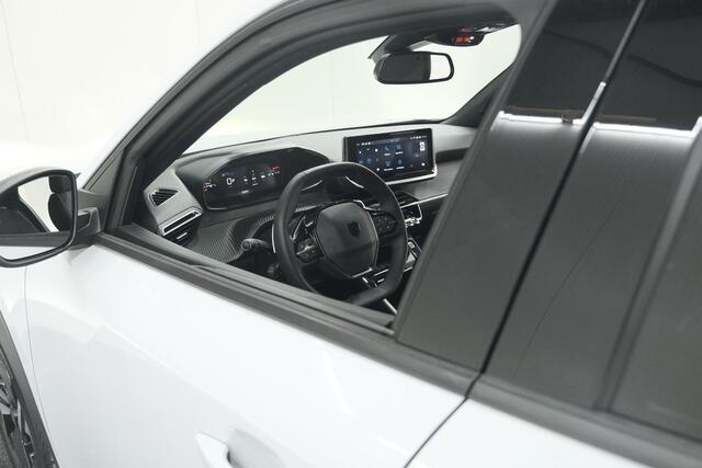 Peugeot 2008 PureTech 130 EAT8 Allure | Allseason banden | 360 Camera | Dodehoekdetectie | Apple Carplay | Stoelverwarming