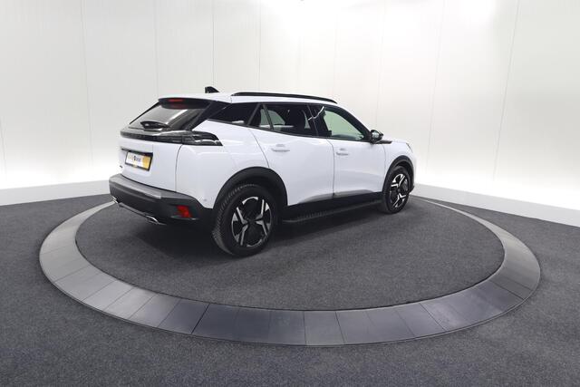 Peugeot 2008 PureTech 130 EAT8 Allure | Allseason banden | 360 Camera | Dodehoekdetectie | Apple Carplay | Stoelverwarming