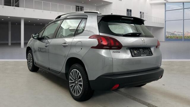 Peugeot 2008 1.2 PureTech Active BUITENLANDSE PAPIEREN