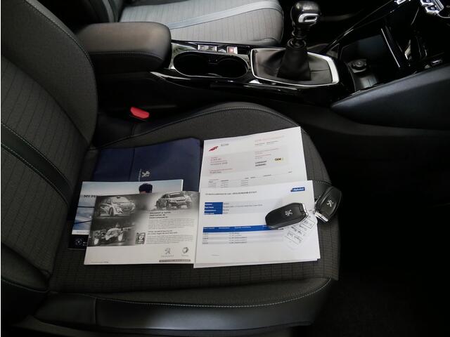 Peugeot 2008 1.2 PT 130pk Allure Navi/CAM/TH/Carplay (all-incl. prijs)