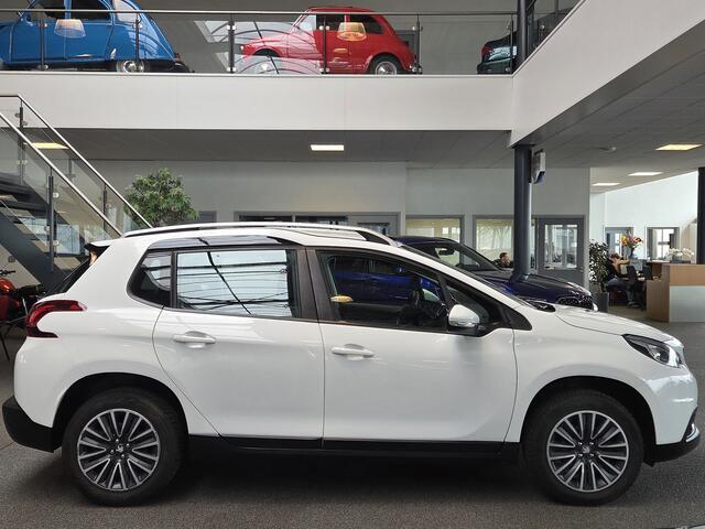 Peugeot 2008 1.2 PureTech Blue Lion