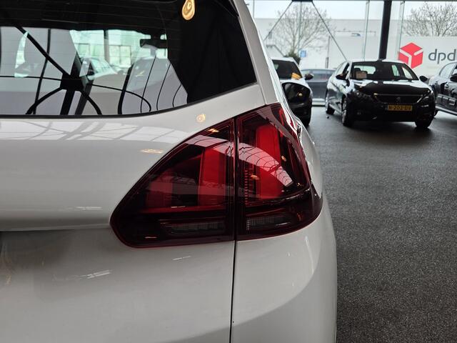 Peugeot 2008 1.2 PureTech Blue Lion