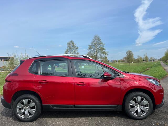 Peugeot 2008 1.2 PureTech Active | Vol. Automaat | Zeer lage km's