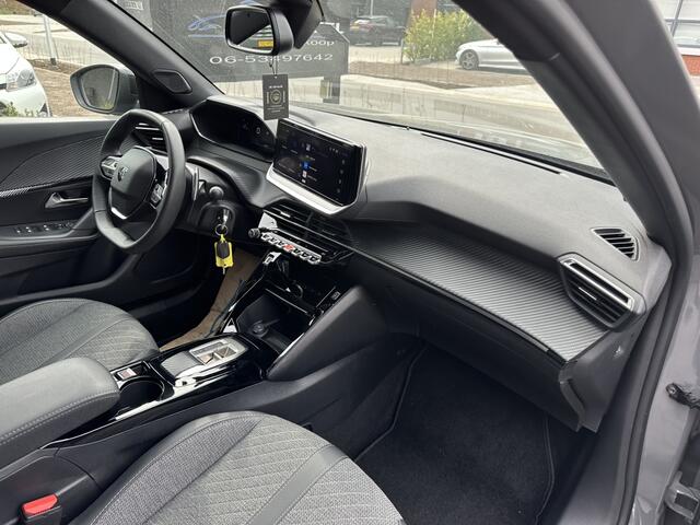 Peugeot 2008 1.2 Hybride 136 Allure