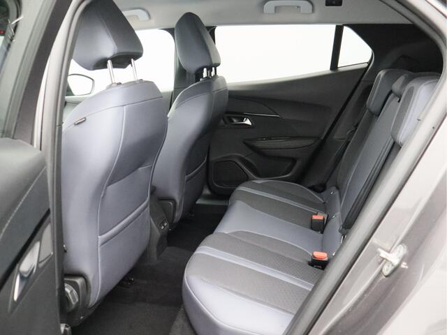 Peugeot 2008 1.2 PureTech Blue Lease Allure/ trekhaak/ lage km!