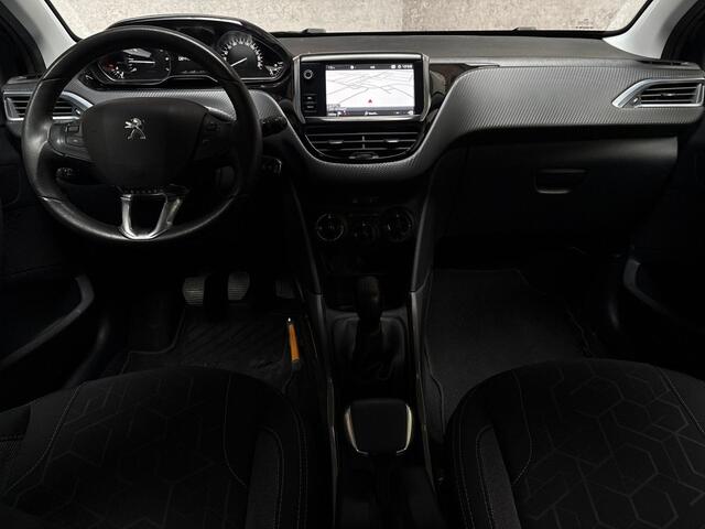 Peugeot 2008 1.2 PureTech Sport (APPLE CARPLAY, NAVIGATIE, CRUISE, PARKEERSENSOREN, SPORTSTOELEN, LM VELGEN, NIEUWE APK, NIEUWSTAAT)