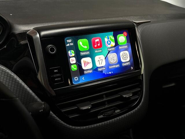 Peugeot 2008 1.2 PureTech Sport (APPLE CARPLAY, NAVIGATIE, CRUISE, PARKEERSENSOREN, SPORTSTOELEN, LM VELGEN, NIEUWE APK, NIEUWSTAAT)