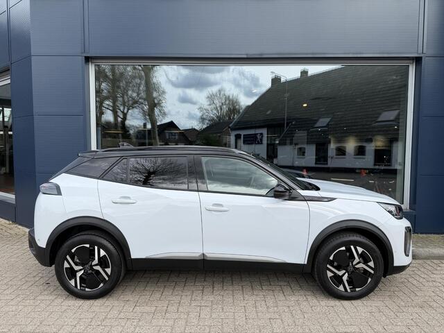 Peugeot 2008 1.2 Turbo 130 PK GT | Automaat | Meest Luxe Uitvoering | Navigatie | 360 Graden Camera | Keyless Entry | Full LED Verlichting | Zwart Dak | Dode Hoek Detectie | Cruise Control | Climate Control | Half Lederen Bekleding | Hoge Zitpositie | 17 Inch Lichtmet