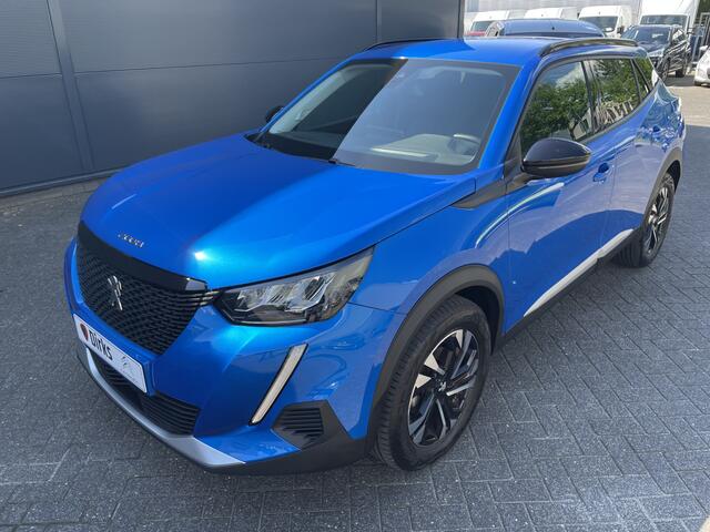 Peugeot 2008 100pk Allure Pack (Camera - Automatische Airco - i-cockpit - Navigatie - 17" - Apple Carplay - LED)