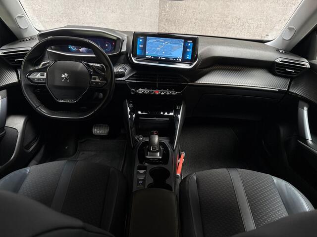 Peugeot 2008 1.2 PureTech Allure Sport 131Pk Automaat (VIRTUAL COCKPIT, APPLE CARPLAY, GROOT NAVI, 360 CAMERA, KEYLESS, SPORTSTOELEN, GETINT GLAS, LEDER, NIEUWE APK, NIEUWSTAAT)