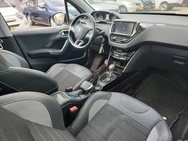 Peugeot 2008 1.2 PT ALLURE A/T Volautomaat | met APK tot 28-6-26