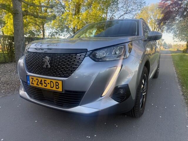 Peugeot 2008 1.2 PT Allure Pack