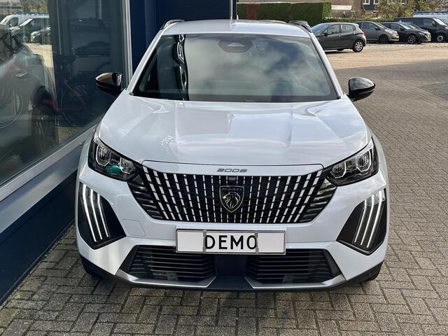 Peugeot 2008 1.2 Hybride Automaat 145 PK Allure | Navigatie | Keyless entry | Adaptieve Cruise Control | 360 Graden Camera | Parkeersensoren V+A | Hoge Zitpositie | Dode Hoek Detectie |Hybride Elektrisch rijden met Automaat | Climate Control | LED Verlichting | 17" L