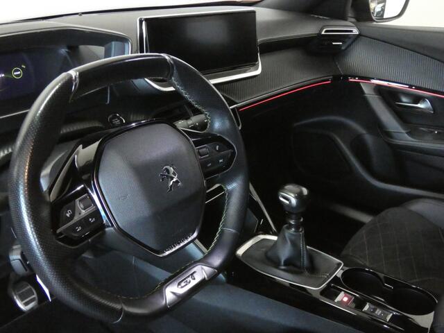 Peugeot 2008 1.2 PureTech GT Pack