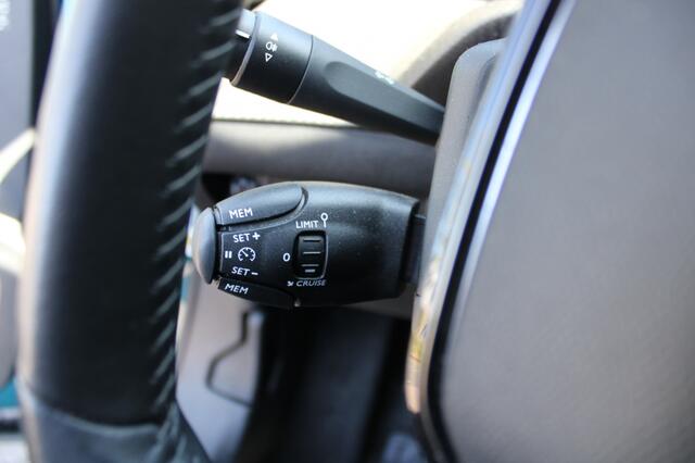 Peugeot 2008 1.2 T 100 Allure