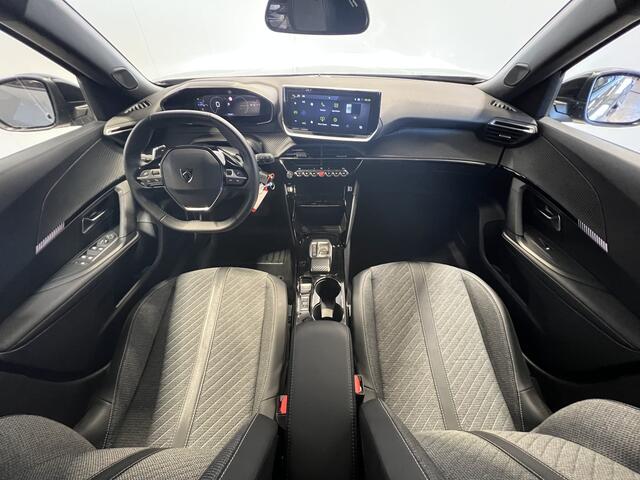 Peugeot 2008 1.2 Hybrid 145 Allure | Navigatie/Android/Apple Carplay | LM Velgen | Cruise Control | LED Koplampen | Airco Automatisch |