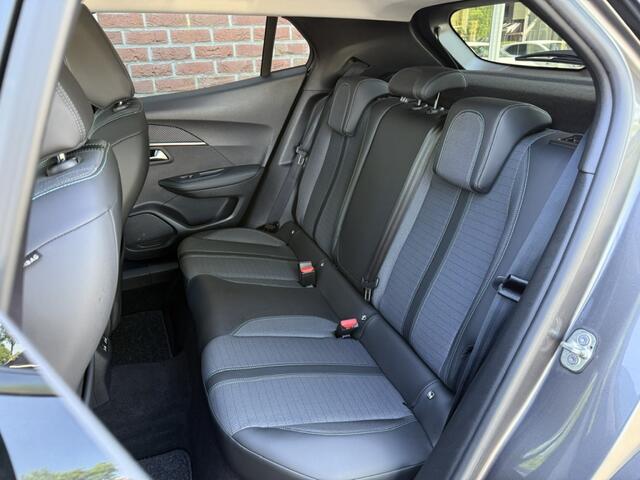 Peugeot 2008 1.2 PureTech Allure CAMERA / 1/2LEER / NAVI / CARPLAY / ANDROID