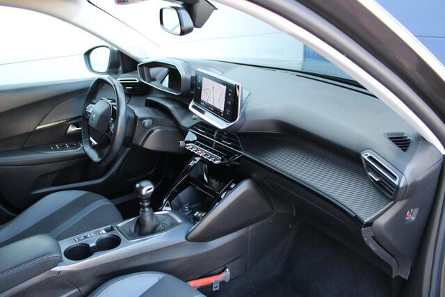 Peugeot 2008 1.2 PureTech 100pk Allure Airco Navi Camera Carplay Dealer onderhouden