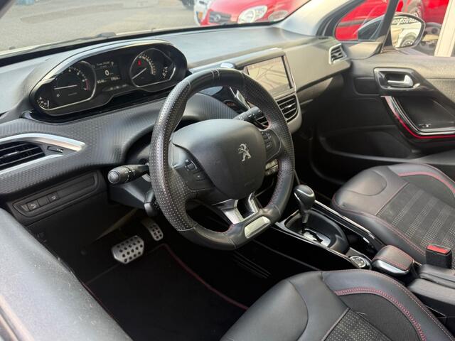 Peugeot 2008 1.2 PURETECH GT-LINE AIRCO LMV PANORAMA NAVI PDC-CAMERA